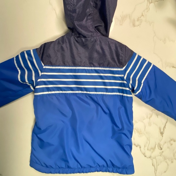 OshKosh B’gosh Lighweight Jacket - Picture 4 of 5